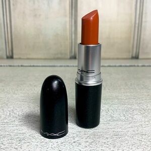 MAC Whirl, Matte Lipstick